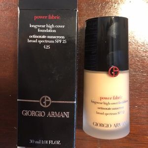Giorgio Armani Power Fabric Foundation 30 ml 4.25